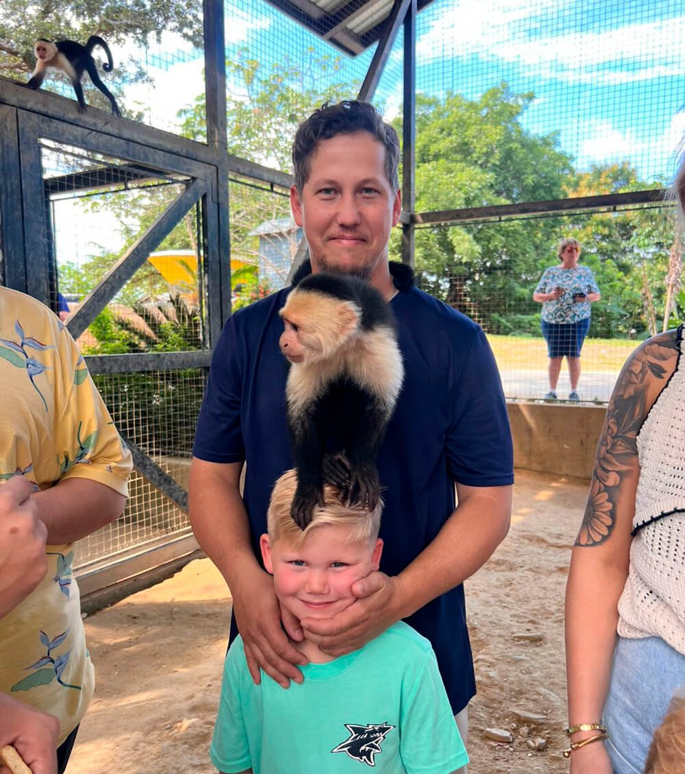 Private Roatan Excursion with monkeys and sloths