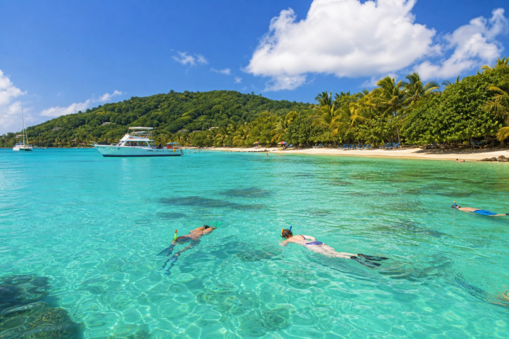 Roatan beach vs snorkeling excursion in Roatan, Honduras